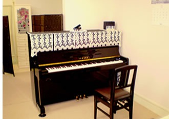 upright piano